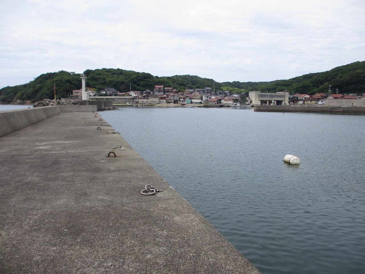 島根県の釣り・浜田市・津摩漁港